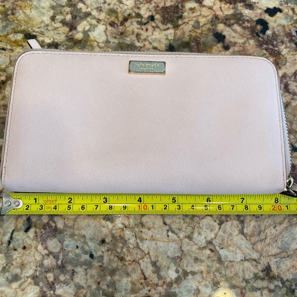 Kate Spade New York wallet in light pink - Picture 4 of 13